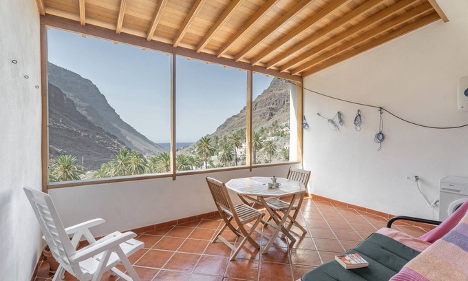 Valle Gran Rey Apartment | Apartment 'Nayara A' with Sea View, Balcony and Wi-Fi