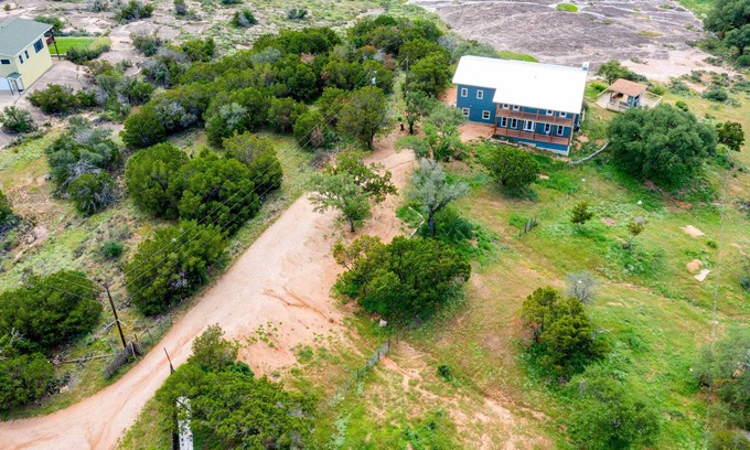 Buchanan Dam Apartment | Apartment near Black Rock State Park lake beach!