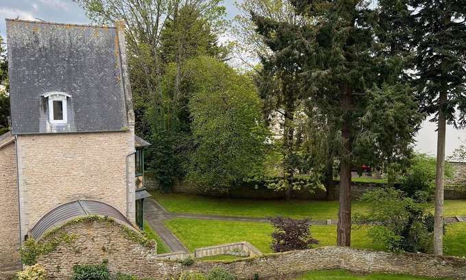 Guingamp Apartment | Apartment near Guingamp station