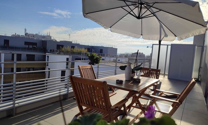 Bagneux Apartment | Apartment near Paris ORLY CDG Terrace parking
