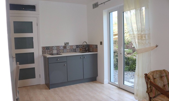 Ardnatrush Apartment | Apartment near Schull set in rural location