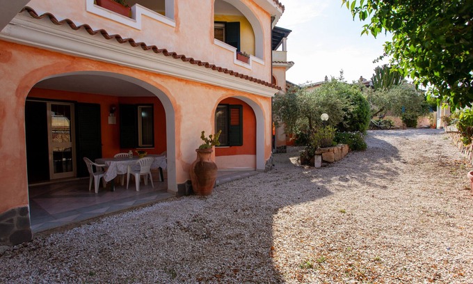 Sos Alinos Apartment | Apartment "Oleandro" with Terraces & Wi-Fi