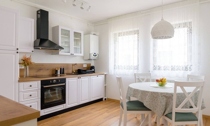 Veruda Apartment | Apartment on a few minutes walk from the beautiful beaches of Pula.