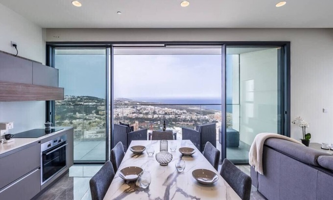 Swieqi Apartment | Apartment on Cloud Nine