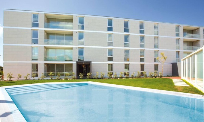Vila do Conde Apartment | Apartment on the beach, perfect for surfing, hiking and incredible sunsets!