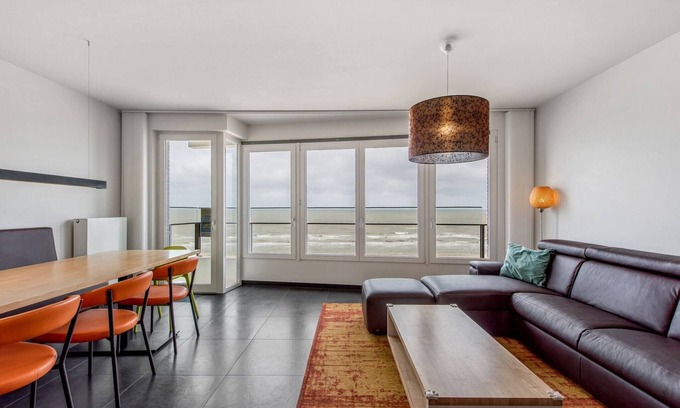 Koksijde-Bad Apartment | Apartment on Zeedijk with Sea View