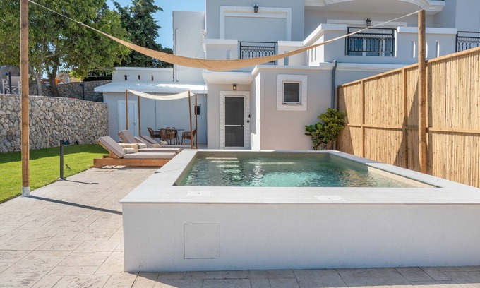 Mastichari Apartment | Apartment 'One with Private Pool' with Private Pool, Wi-Fi and Air Conditioning