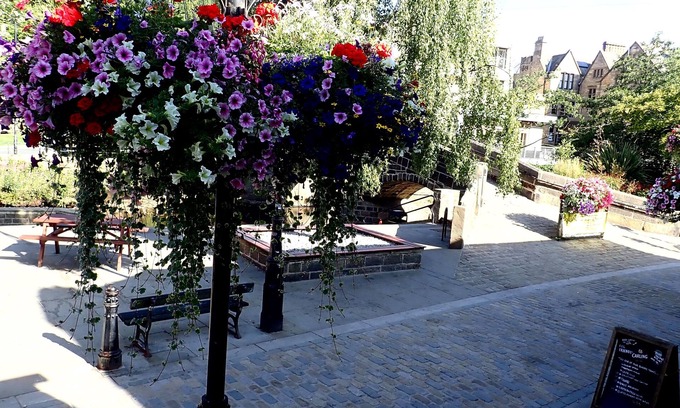 Wadsworth Apartment | Apartment overlooking the river in the heart of Hebden Bridge - Pet friendly!