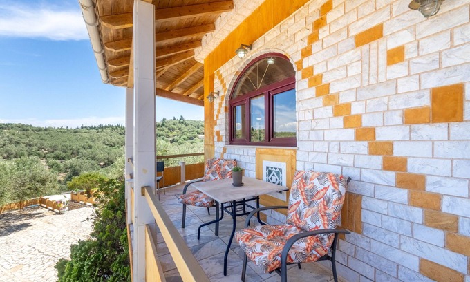 Gaios Apartment | Apartment 'Paco's Resort Family Villa 14' with Sea View, Wi-Fi and Air Conditioning