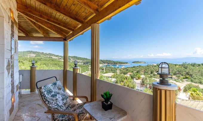 Katsimatika Apartment | Apartment 'Paco's Resort Luxury Villa 19' with Sea View, Wi-Fi and Air Conditioning