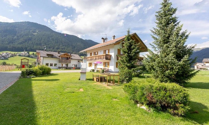 Valle San Silvestro Apartment | Apartment 'Pichlerhof Apt 2' with Mountain View, Private Terrace and Wi-Fi