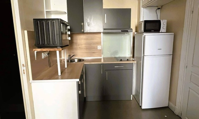 Aurillac Apartment | Apartment Pierre Marty T2 downtown Aurillac