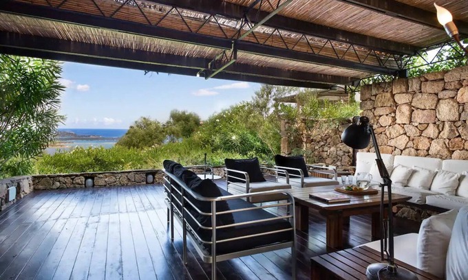 Portisco Apartment | Apartment "Portisco Retreat" on the Sea with Sea View, A/C, Wi-Fi & Terrace