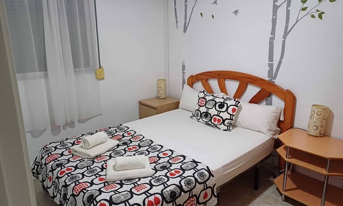 Leon XIII-Los Naranjos Apartment | Apartment 'Próximo Basílica Macarena' with Wi-Fi and Air Conditioning