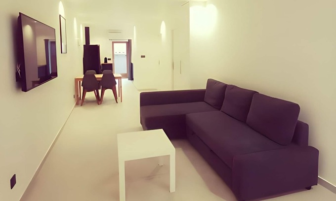 Centre Ville Apartment | Apartment-Private Bathroom