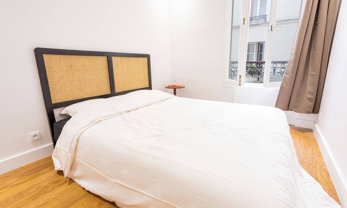 Quartier Sainte-Marguerite Apartment | Apartment-Private Bathroom