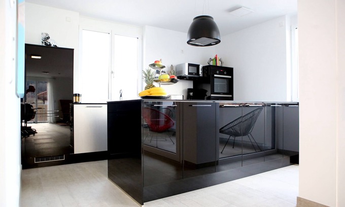 Owingen Apartment | Apartment 'Purer Genuss' with Balcony and Wi-Fi
