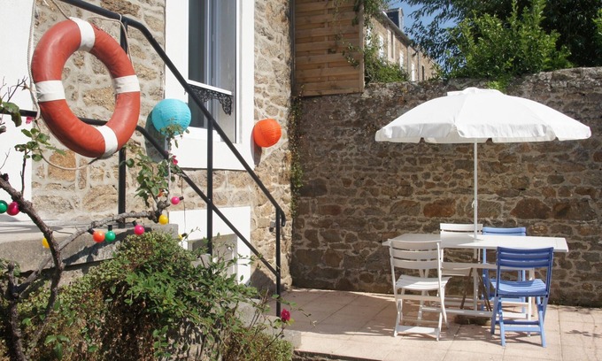 Parame Apartment | Apartment renovated, with private garden and beaches at 150 meters