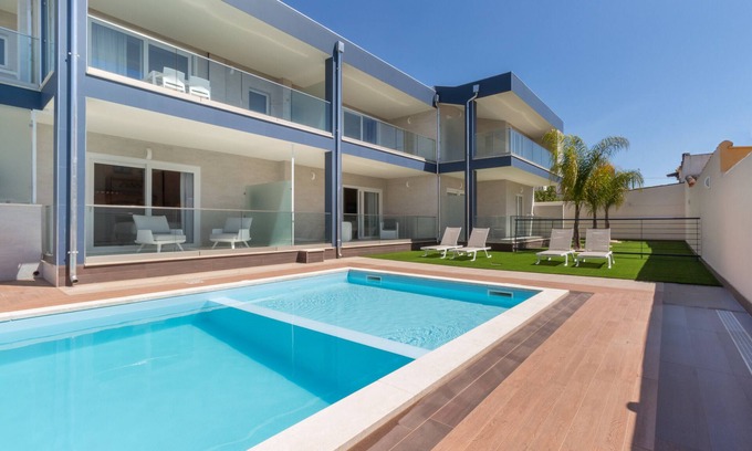 Villa San Pietro Apartment | Apartment "Residence Meridian Unità 6" Near the Beach with Mountain View, Pool, A/C, Wi-Fi & Balcony