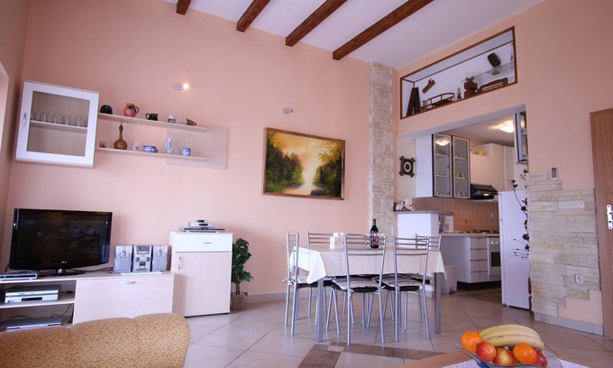 Polje Apartment | Apartment Rogic-Polje (35983-A1) - Silo - island Krk