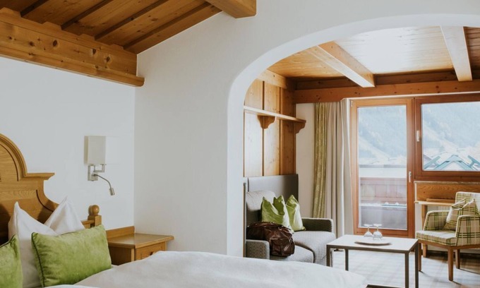 Unterberg House | Apartment room long - Vitalhotel Tauernhof