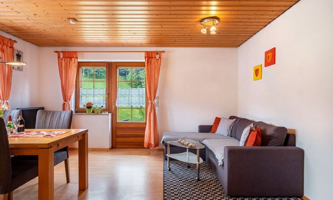 Sankt Maergen Apartment | Apartment 'Rose' with Mountain View, Private Terrace and Wi-Fi