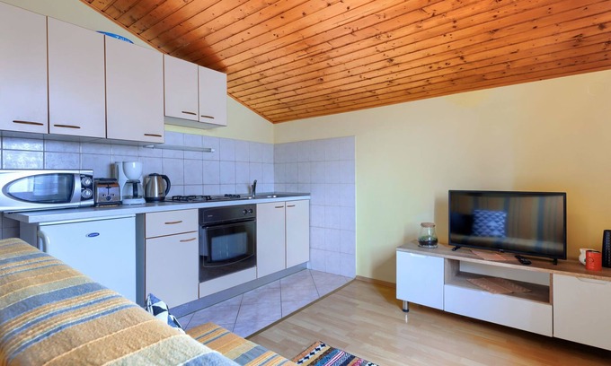 Valdebek Apartment | Apartment Ruža 1 by Interhome