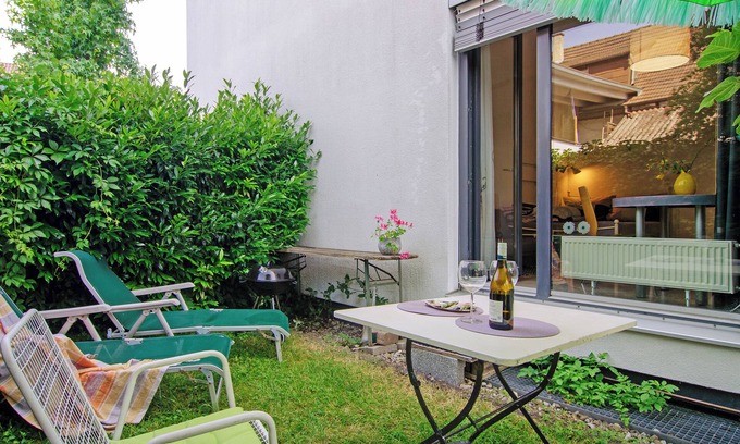 Ludwigshafen Apartment | Apartment 'Studio-in Der Atelierhaus' with Private Garden and Wi-Fi