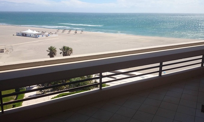 La Cote Radieuse Apartment | Apartment seafront luxury building Canet sud with parking WIFI access
