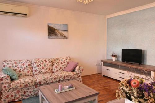 Jadreski Apartment | Apartment´s Petar - Two Bedrooms