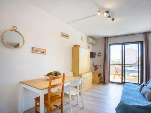 Le Lavandou Apartment | Apartment Saint James-9 by Interhome