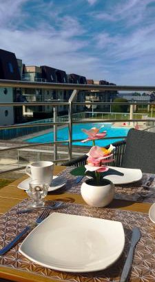Bredene Apartment | Apartment Sea heated Pool with Parking - Promenade Cannes Bredene