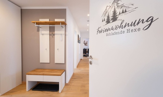 Bischofswiesen Apartment | Apartment Sleeping Witch, 1-6 pers., 100 m², 2 bedrooms, 1 double room, shower/WC bathtub, bathroom