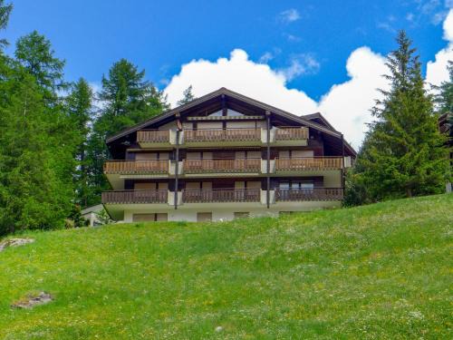 Zermatt Apartment | Apartment Sonnhalde B by Interhome
