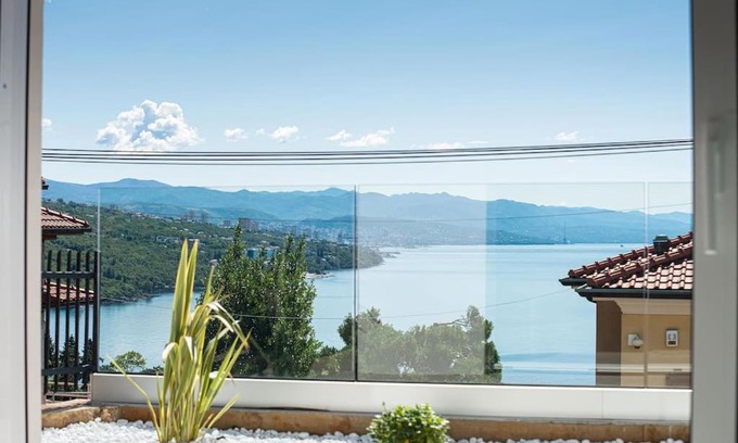 Volosko Apartment | Apartment Starfish with private pool and magnificent sea view