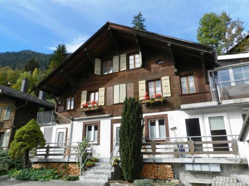 Zweisimmen Apartment | Apartment Studio Poli by Interhome