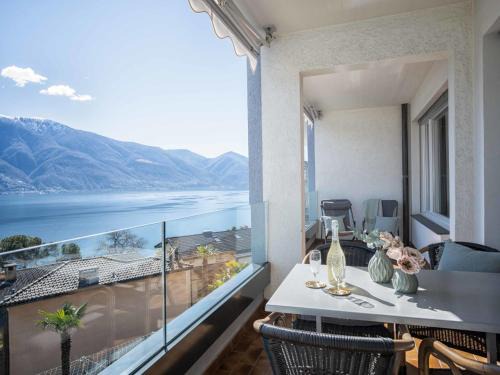 Ascona Apartment | Apartment Suite Classic-14 by Interhome
