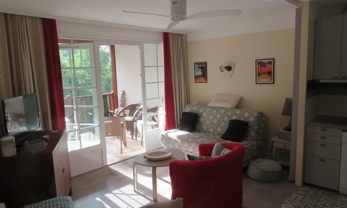 Biscarrosse Apartment | Apartment T2 in Residence with swimming pool in Biscarrosse Lac