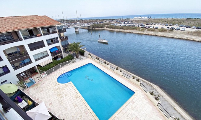 Saint-Cyprien Plage Apartment | Apartment T2 mezzanine sea view with swimming pool