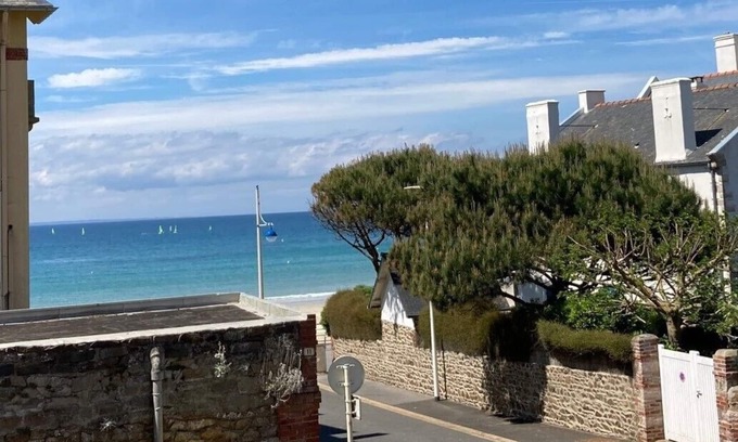 Pleneuf-Val-Andre Apartment | Apartment T3 in the immediate vicinity of the large beach of Val André