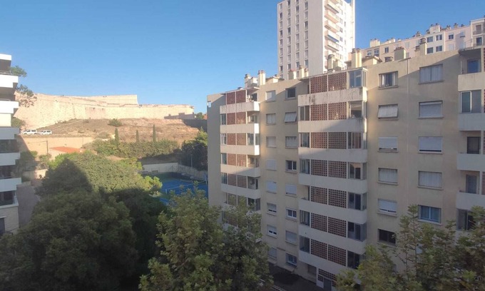 Endoume Apartment | Apartment T3 with balcony 2min from the beach in Marseille