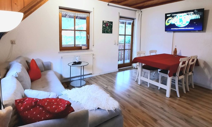 Gengenbach Apartment | Apartment 'Talblick' with Shared Terrace, Shared Garden and Wi-Fi