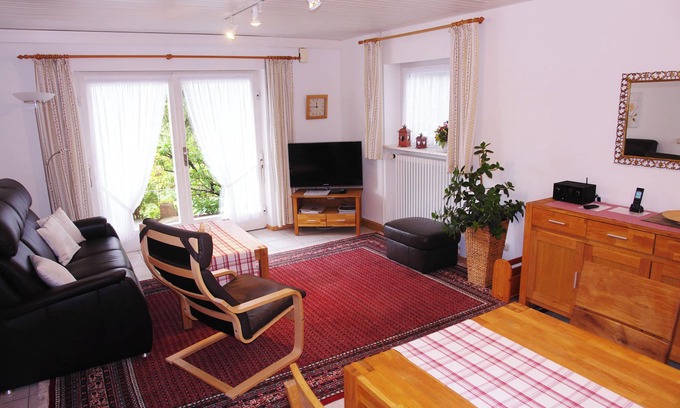 Seelbach Apartment | Apartment 'Talblickappartement - Apt 2' with Shared Terrace, Garden and Wi-Fi