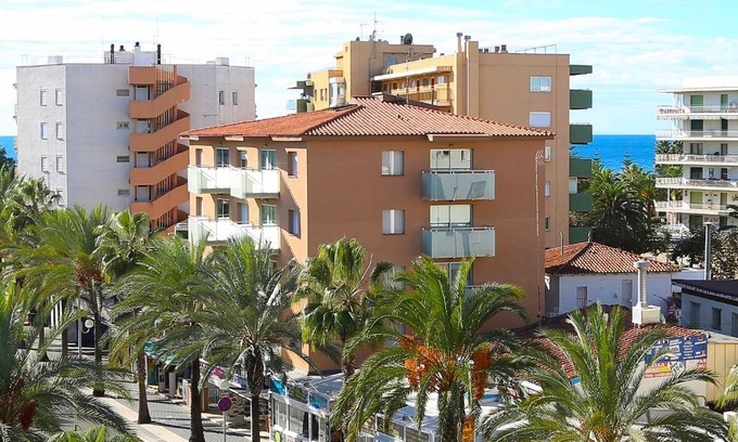 Salou City Centre Apartment | Apartment Terecel Salou-7 by Interhome
