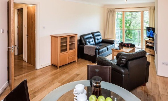 Dundrum Apartment | Apartment The Oaks in Dublin - 4 persons, 2 bedrooms