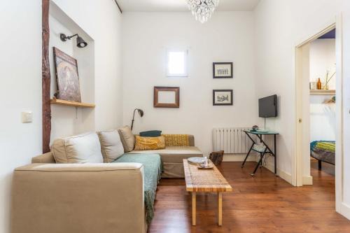 Embajadores Apartment | Apartment Torrecilla