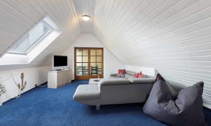 Moos Apartment | Apartment 'Untersee' with Lake View, Private Terrace and Wi-Fi