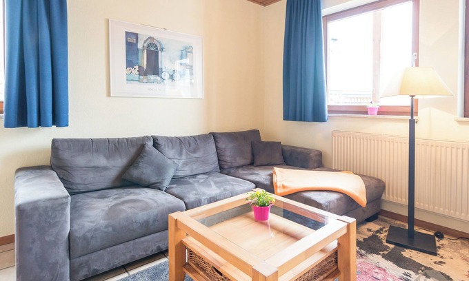 Unterkirnach Apartment | Apartment 'Veilchen' with Mountain View, Private Terrace and Wi-Fi