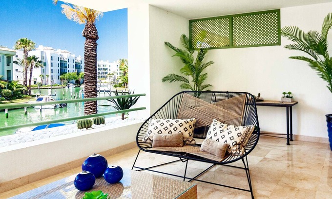 Sotogrande Apartment | Apartment 'Waterfront Polo Royale I' with Private Pool, Wi-Fi and Air Conditioning