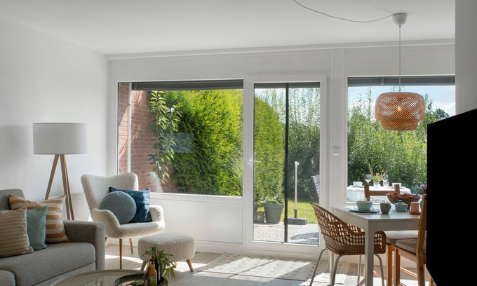 Horumersiel Apartment | Apartment 'Weitblick - In 5 Min Am Meer' with Private Terrace, Private Garden and Wi-Fi